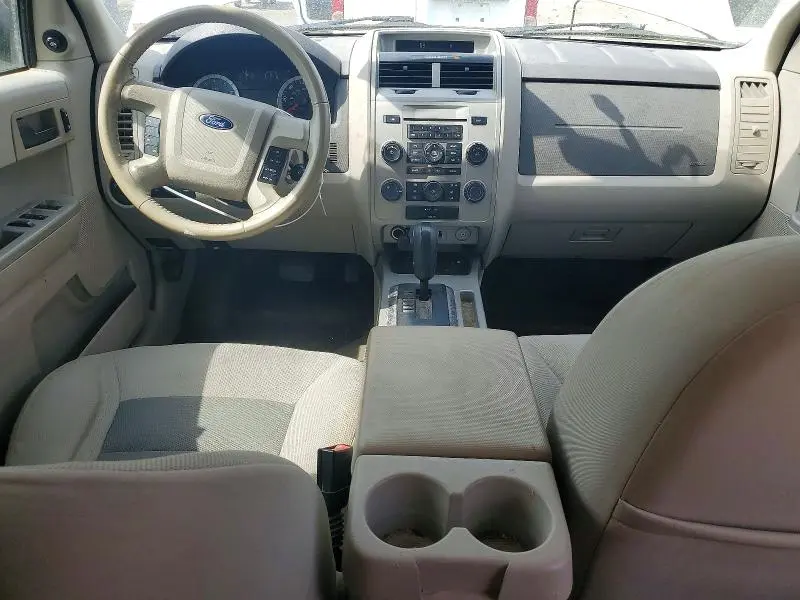 2011 FORD ESCAPE XLT  