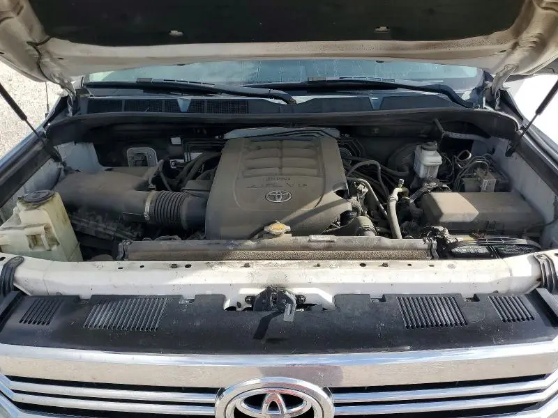 2016 TOYOTA TUNDRA CREWMAX SR5  