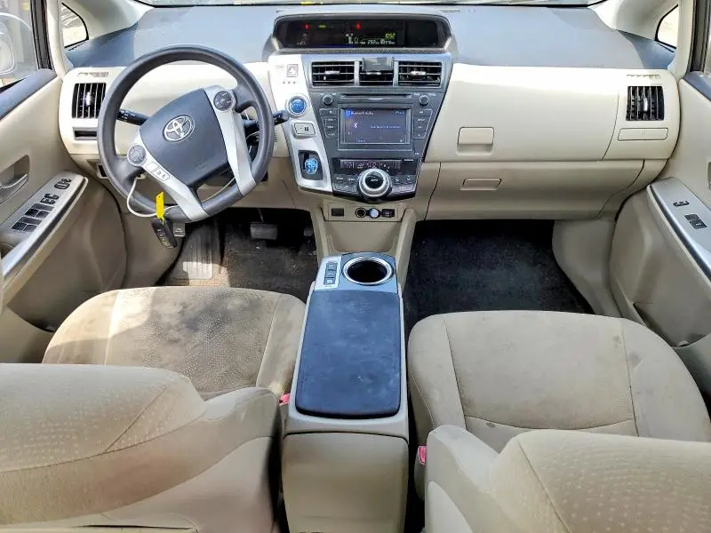 2014 TOYOTA PRIUS V TWO  