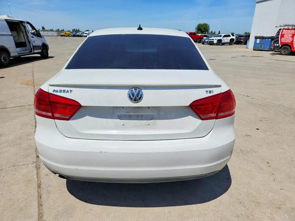 2014 VOLKSWAGEN PASSAT S  