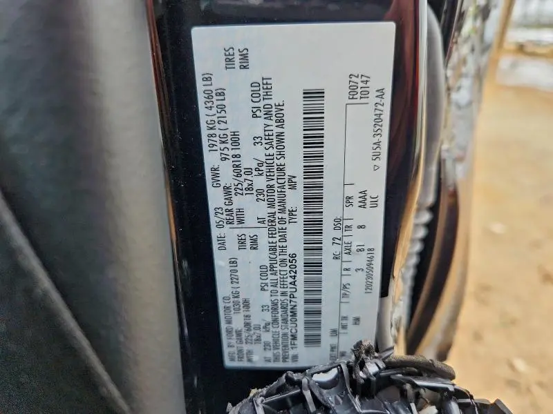 2023 FORD ESCAPE ST LINE  