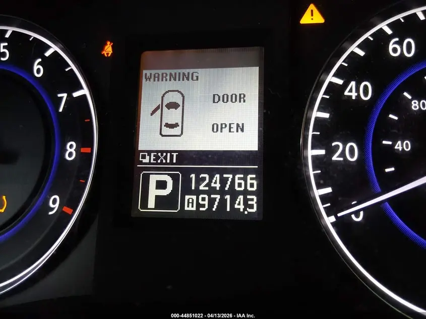 2011 INFINITI G37 JOURNEY