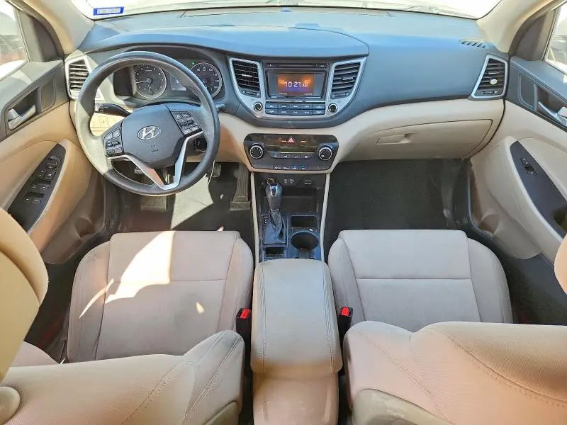 2018 HYUNDAI TUCSON SE  