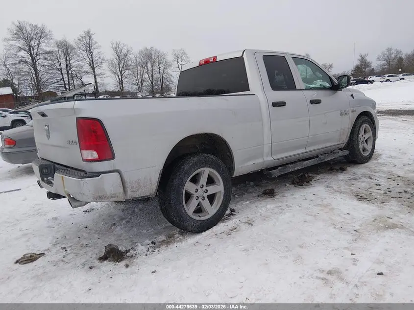 2018 RAM 1500 EXPRESS  4X4 6'4 BOX