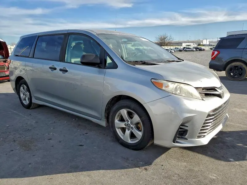 2020 TOYOTA SIENNA L  