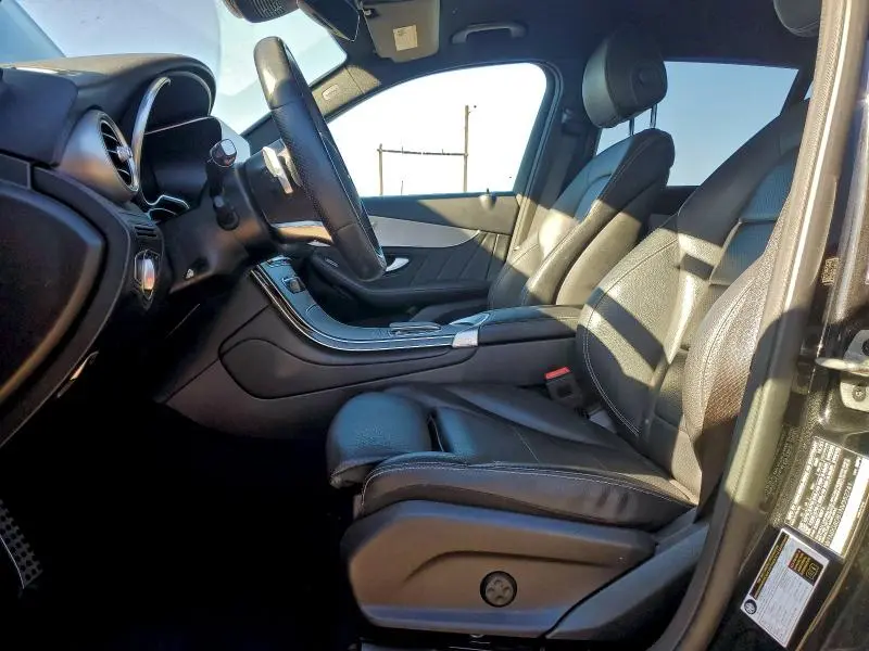 2022 MERCEDES-BENZ GLC 300  