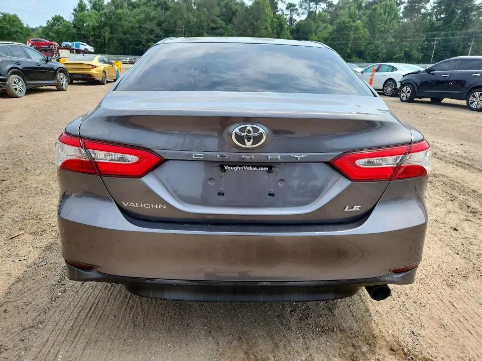 2018 TOYOTA CAMRY LE  
