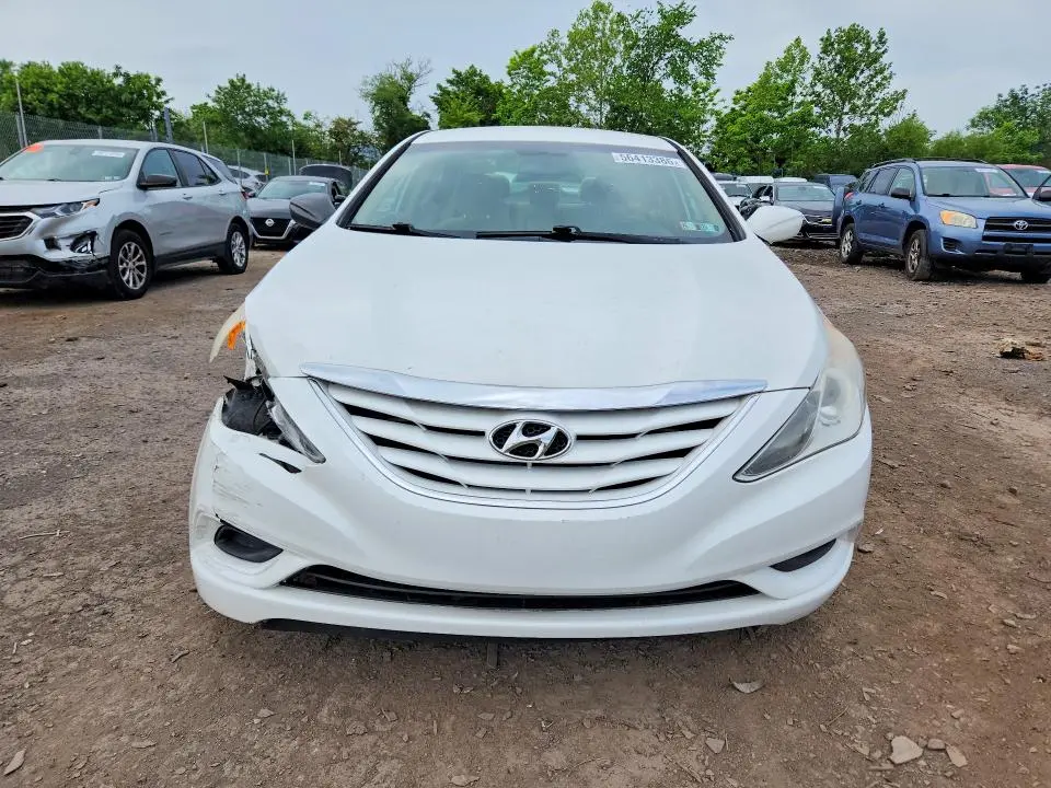 2013 HYUNDAI SONATA GLS  