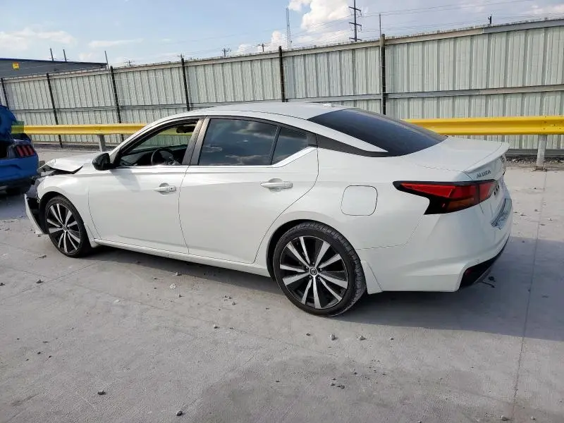 2021 NISSAN ALTIMA SR  