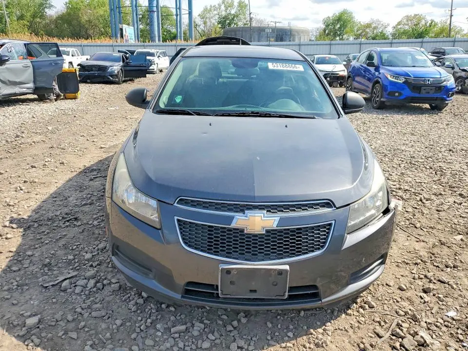 2013 CHEVROLET CRUZE LS  