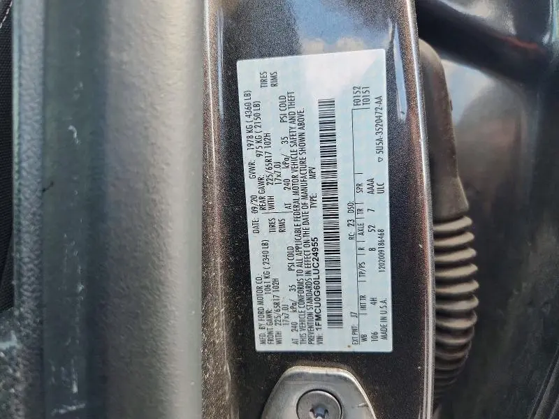 2020 FORD ESCAPE SE  