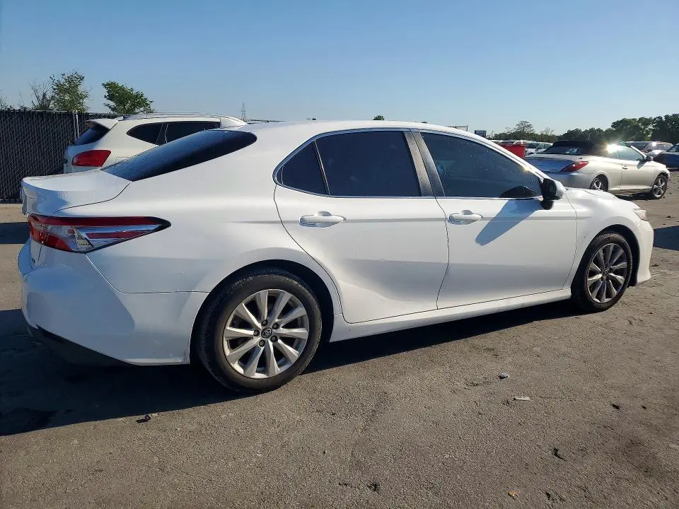 2019 TOYOTA CAMRY LE  