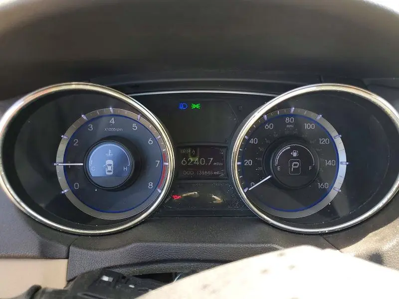 2012 HYUNDAI SONATA GLS  