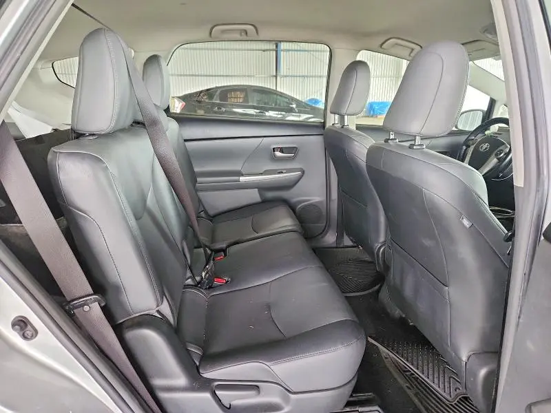 2013 TOYOTA PRIUS V FIVE  