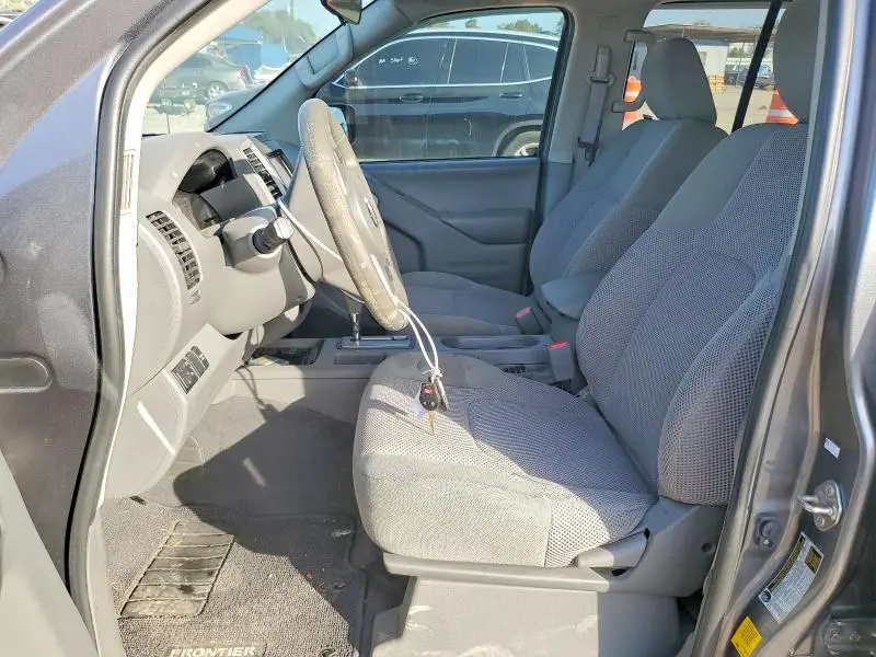 2019 NISSAN FRONTIER SV  