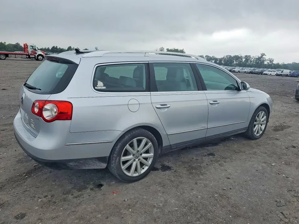 2010 VOLKSWAGEN PASSAT KOMFORT  