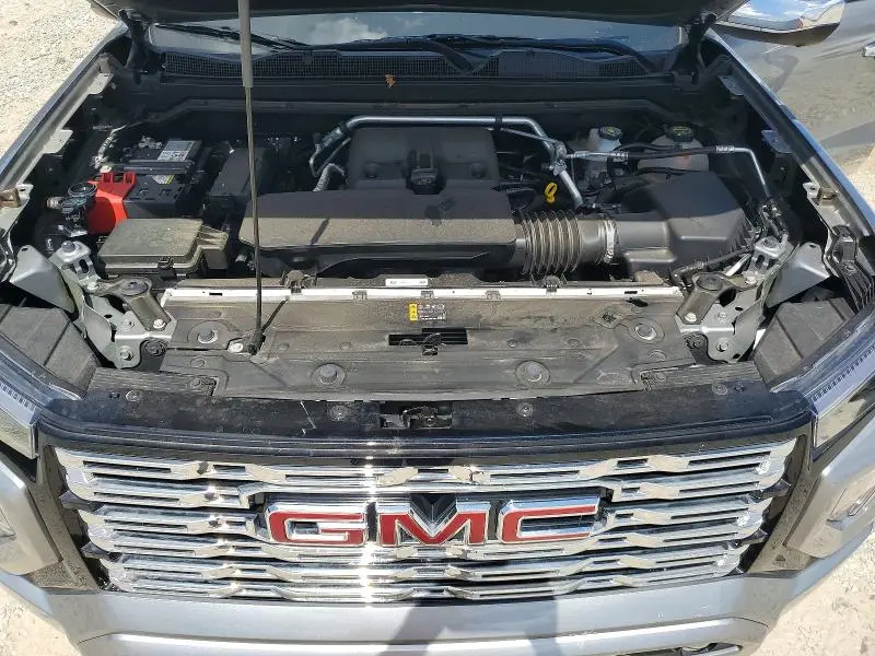 2025 GMC CANYON DENALI  