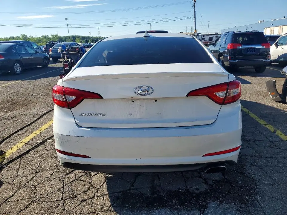 2017 HYUNDAI SONATA SE  
