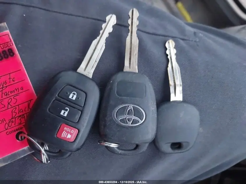 2016 TOYOTA TACOMA SR5 V6