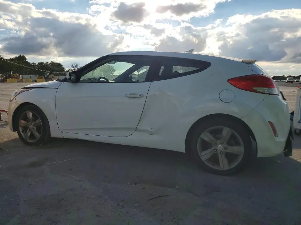 2014 HYUNDAI VELOSTER BASE  
