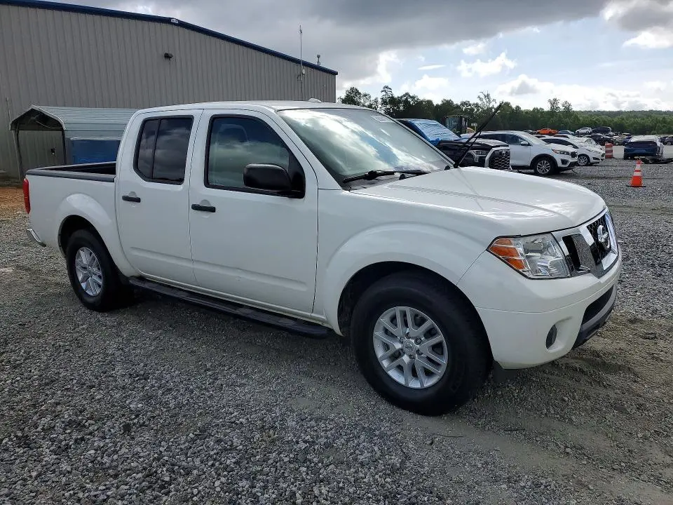 2018 NISSAN FRONTIER SV  