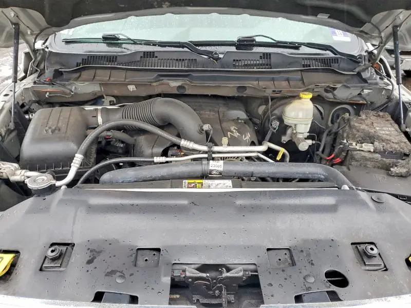 2015 RAM 1500 SLT  