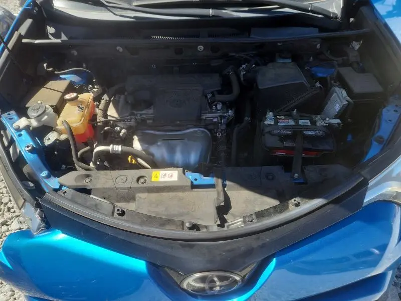 2017 TOYOTA RAV4 SE  