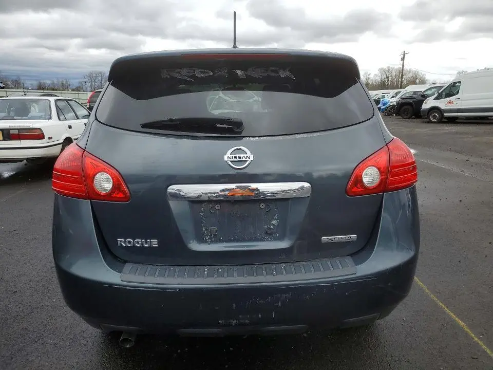 2013 NISSAN ROGUE S  