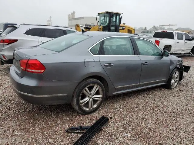 2013 VOLKSWAGEN PASSAT SE  