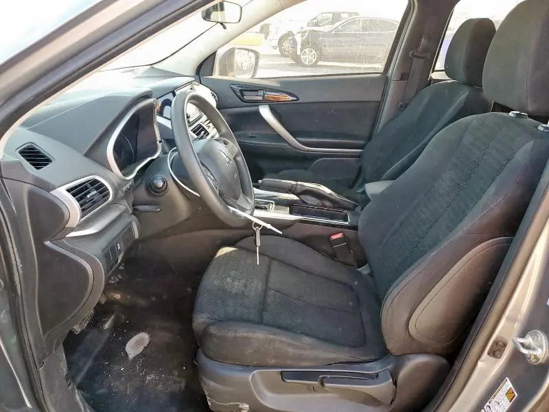 2020 MITSUBISHI ECLIPSE CROSS ES  