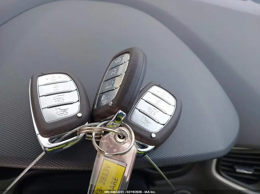 2019 HYUNDAI IONIQ HYBRID BLUE