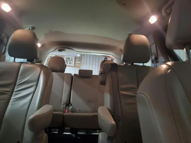 2011 TOYOTA SIENNA XLE  
