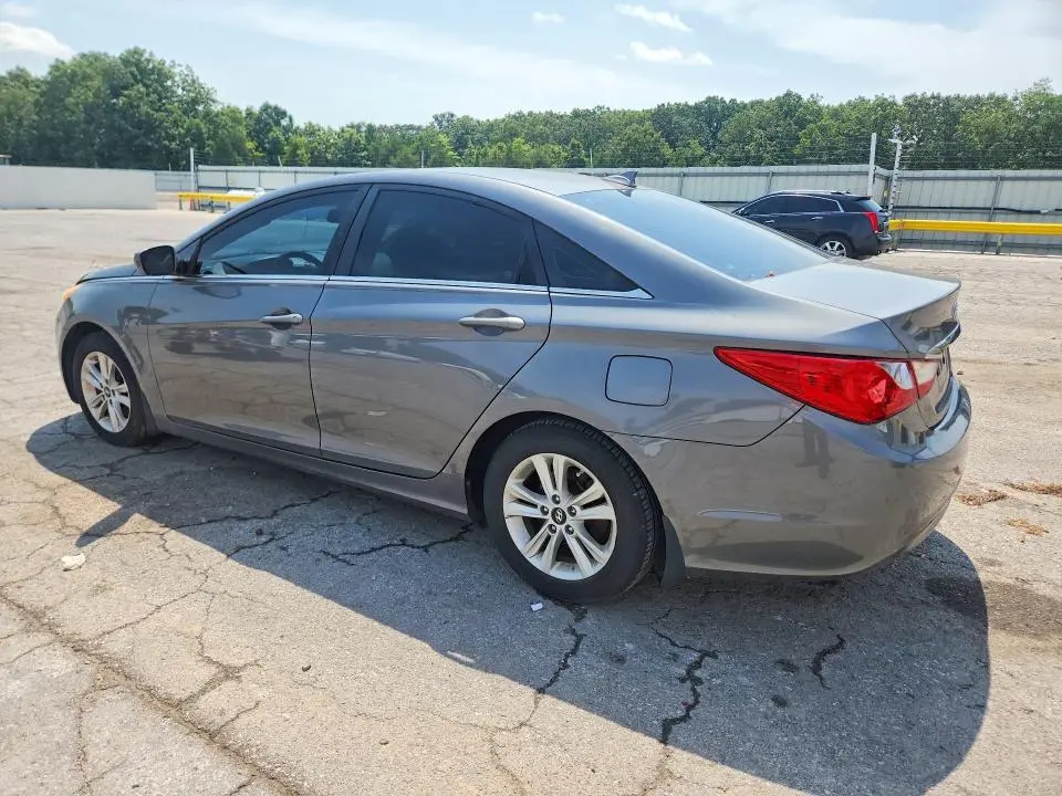 2012 HYUNDAI SONATA GLS  
