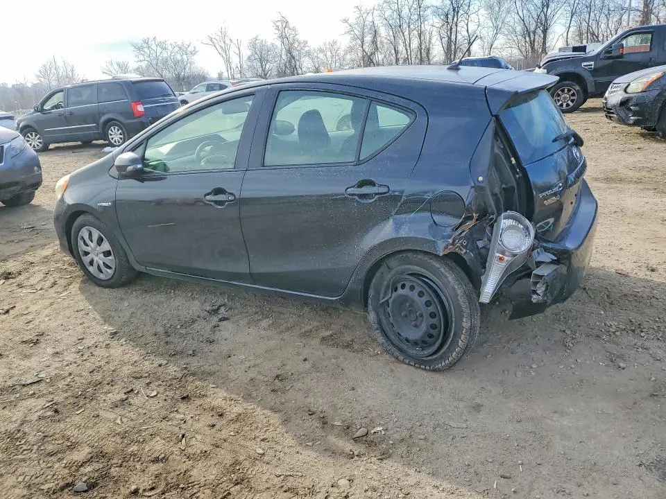 2013 TOYOTA PRIUS C   