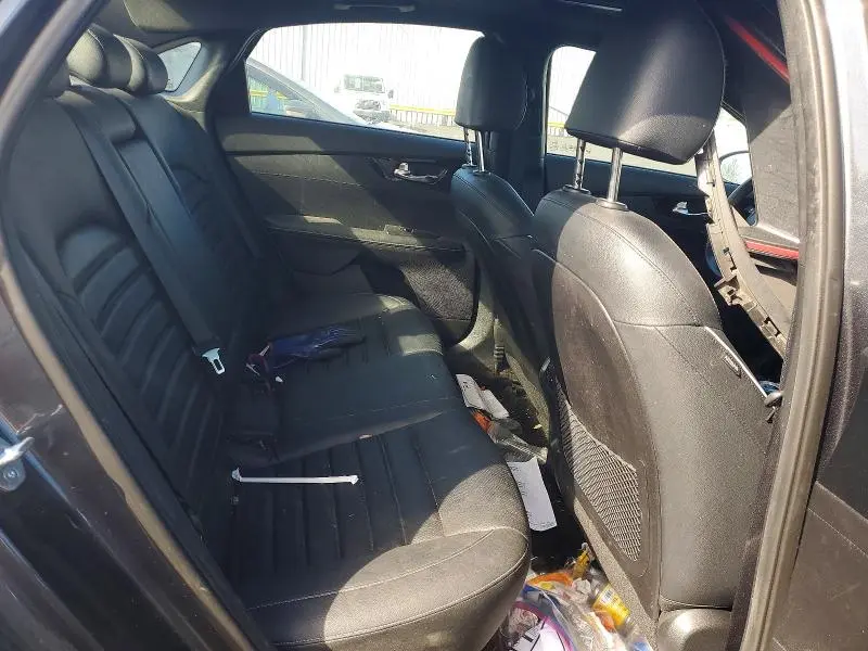2023 KIA FORTE GT LINE  
