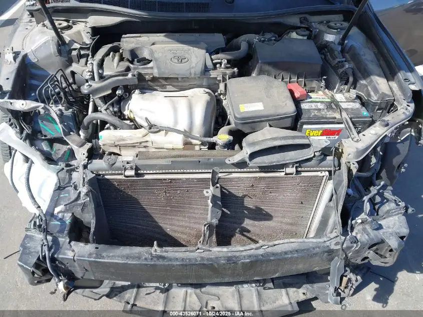 2016 TOYOTA CAMRY LE