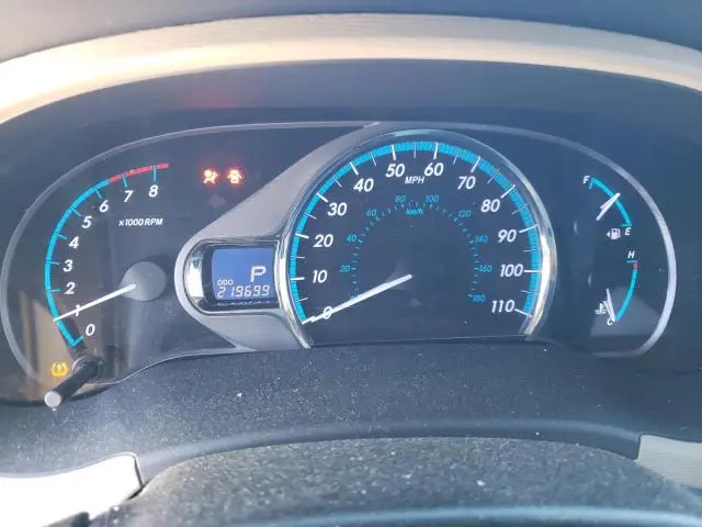 2012 TOYOTA SIENNA XLE  