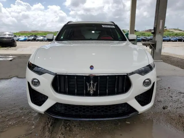 2021 MASERATI LEVANTE S SPORT  