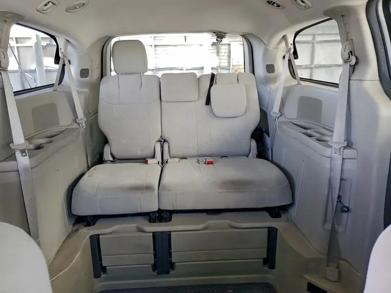 2013 DODGE GRAND CARAVAN SE  