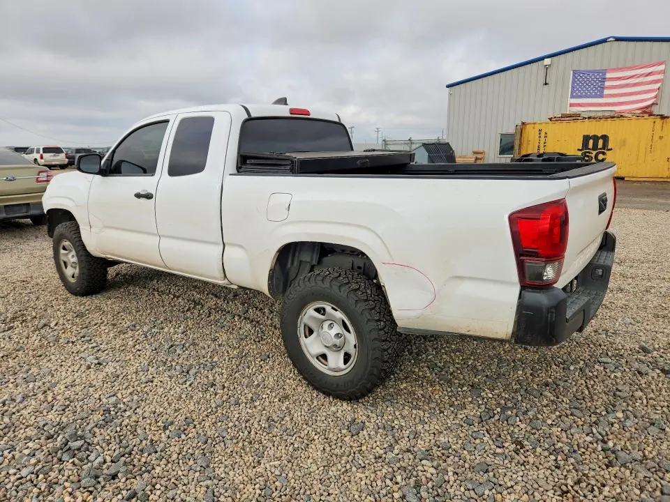 2020 TOYOTA TACOMA SR  