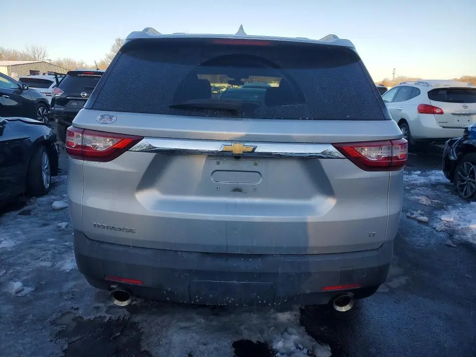 2018 CHEVROLET TRAVERSE LT  