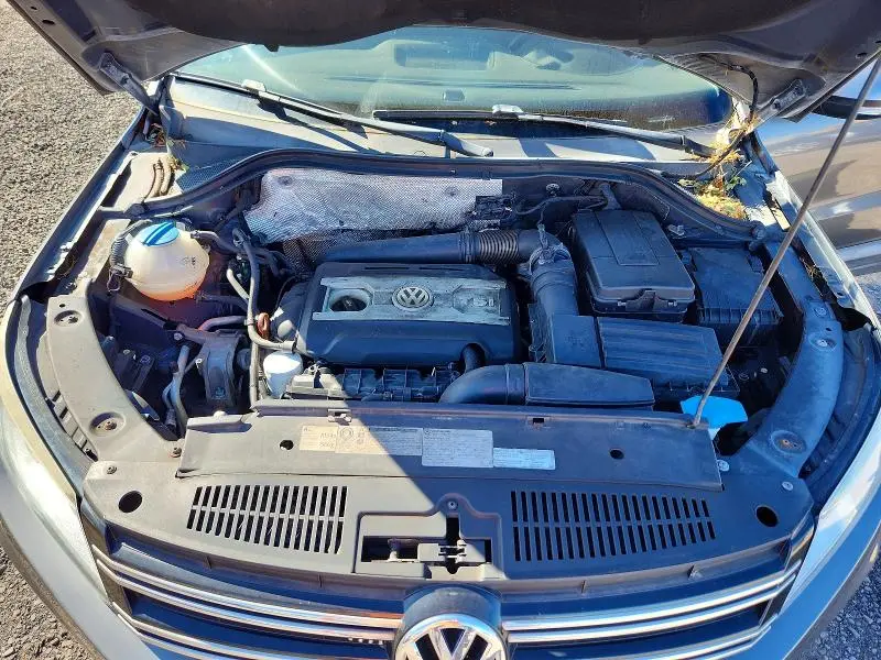 2012 VOLKSWAGEN TIGUAN S  