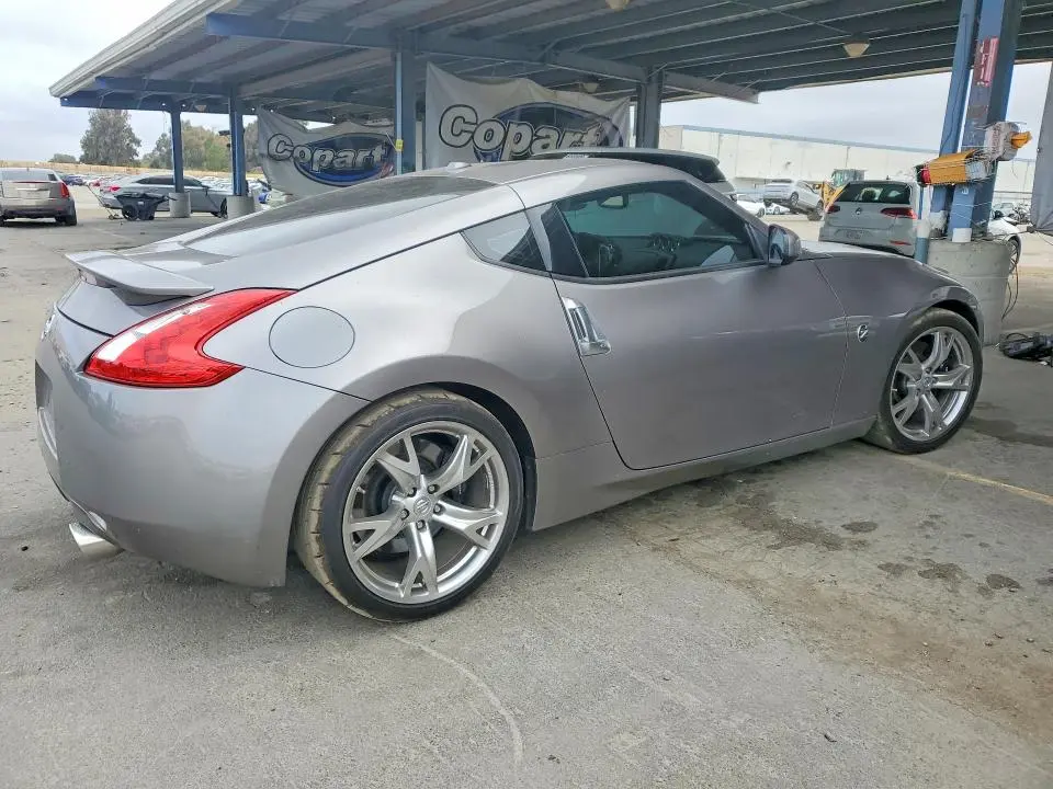 2010 NISSAN 370Z BASE  
