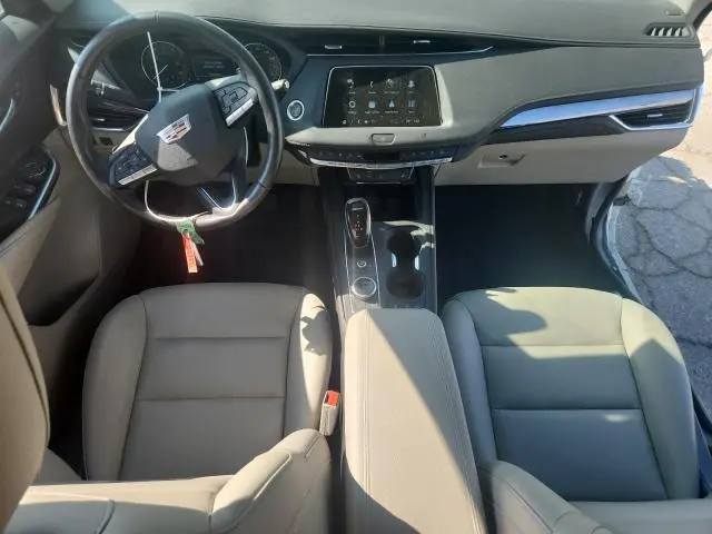 2021 CADILLAC XT4 LUXURY  