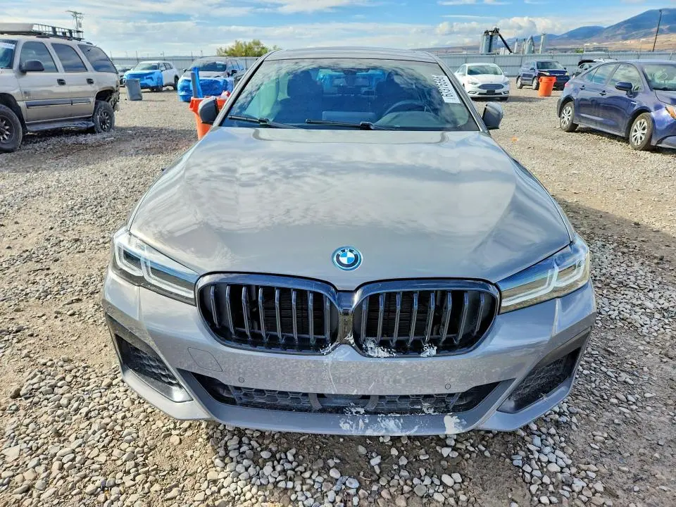 2022 BMW 530XE   