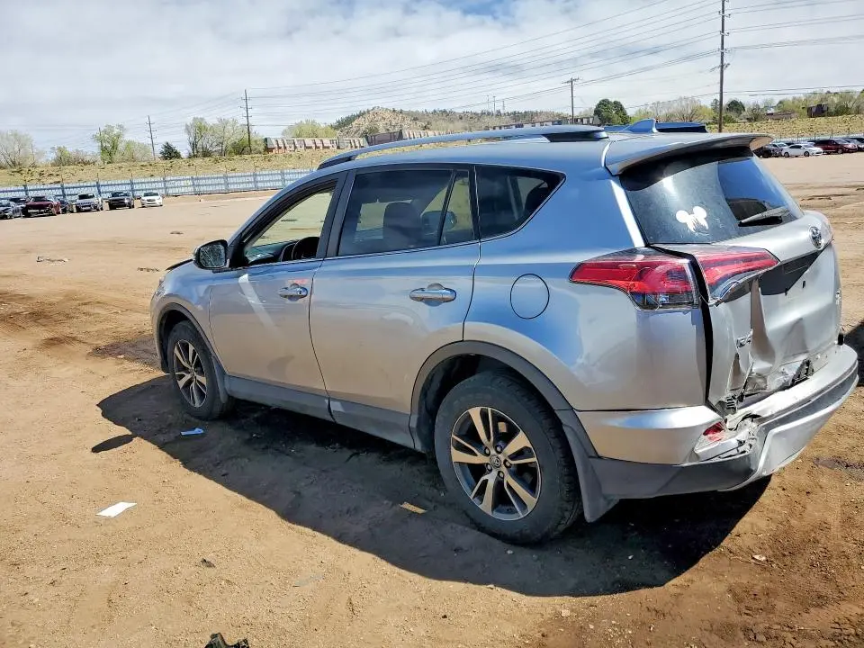 2018 TOYOTA RAV4 XLE  