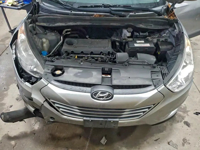 2011 HYUNDAI TUCSON GLS  