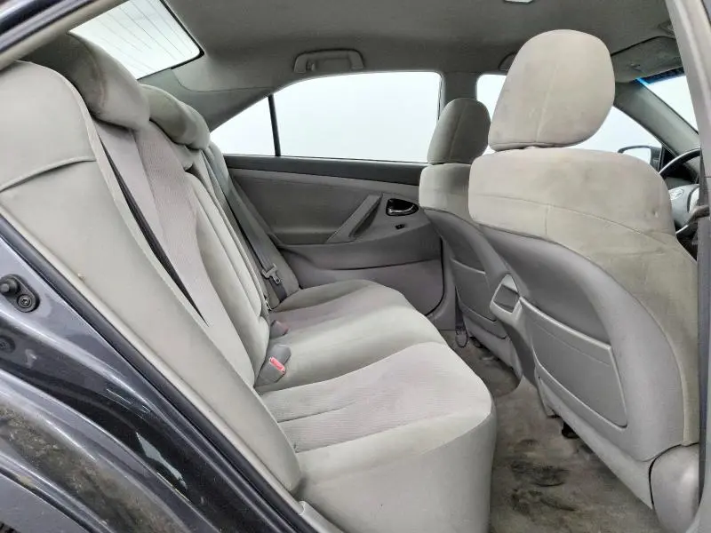 2010 TOYOTA CAMRY LE  