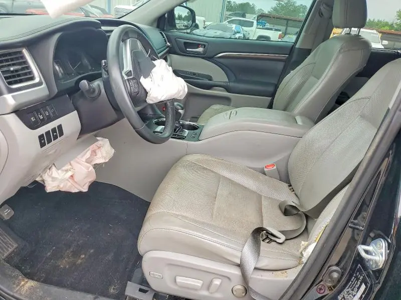 2016 TOYOTA HIGHLANDER LIMITED  