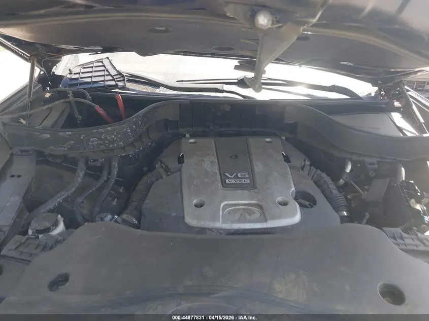2014 INFINITI QX70  